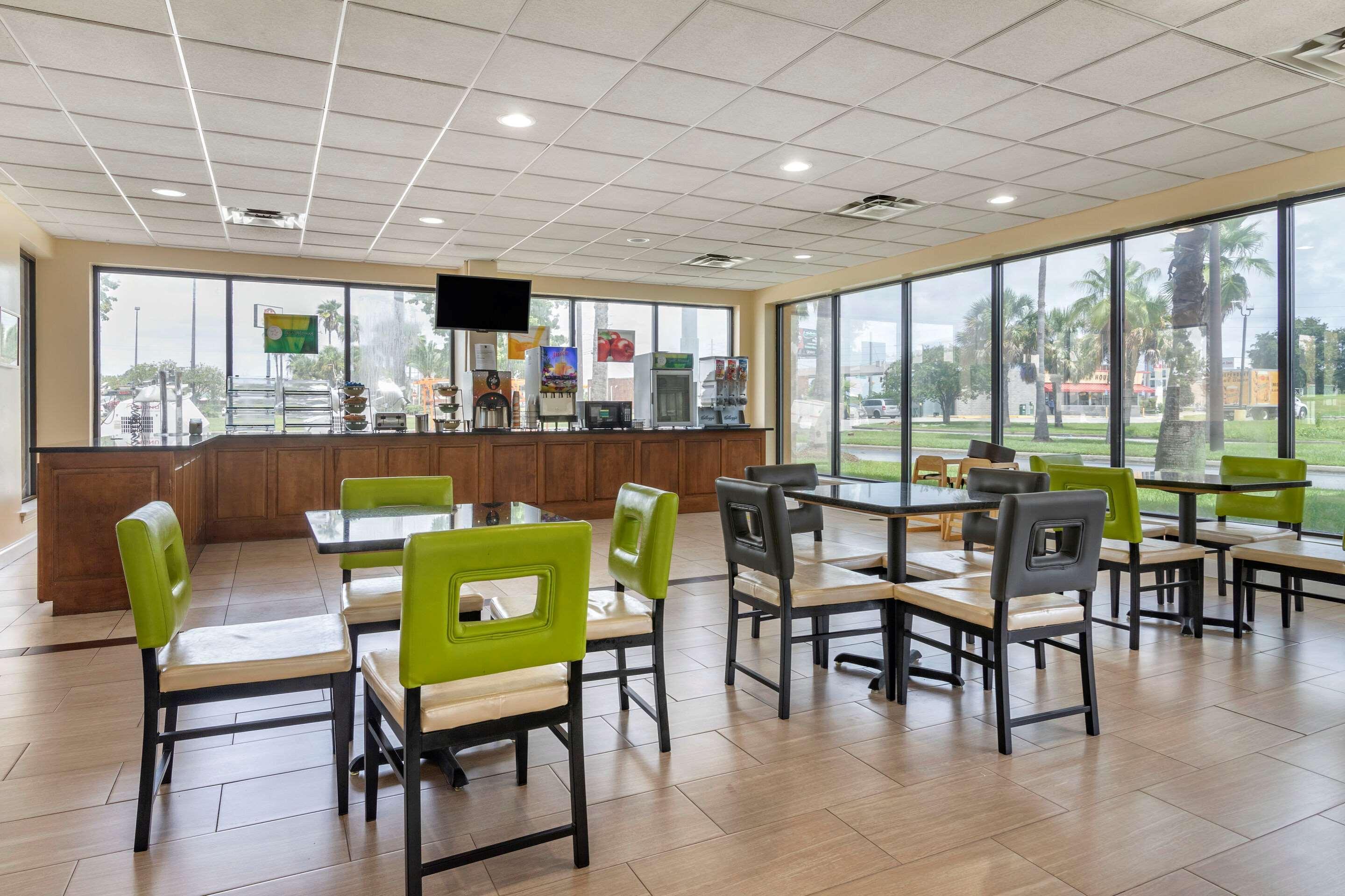 Quality Inn Brunswick Zewnętrze zdjęcie